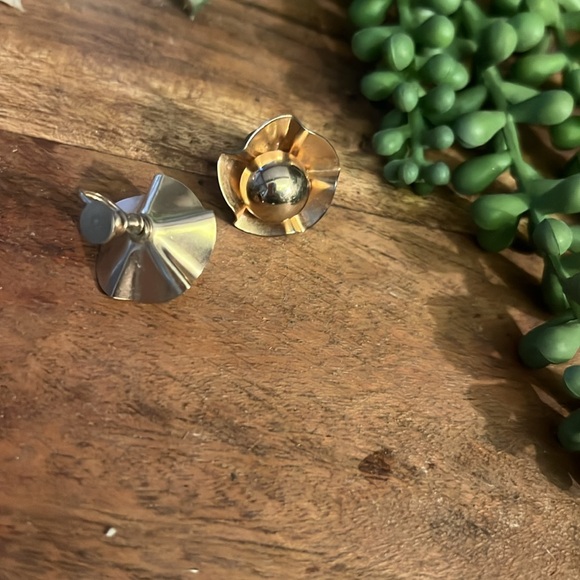 VINTAGE EARRINGS - Picture 3 of 4